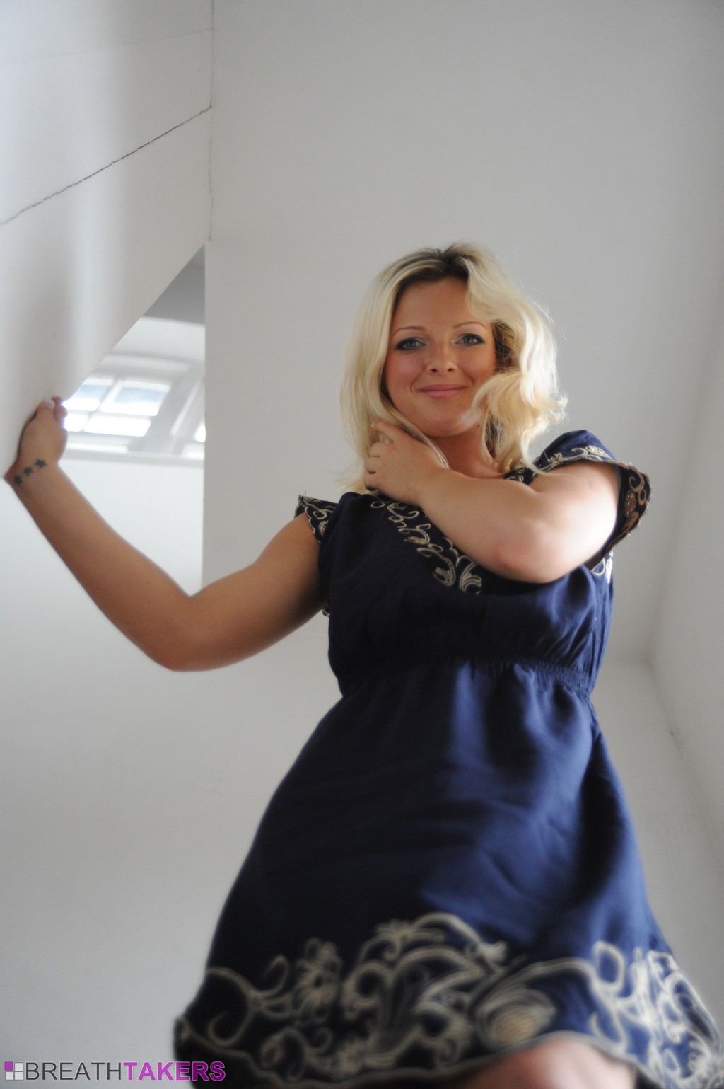 Zuziana Is One Sexy MILF