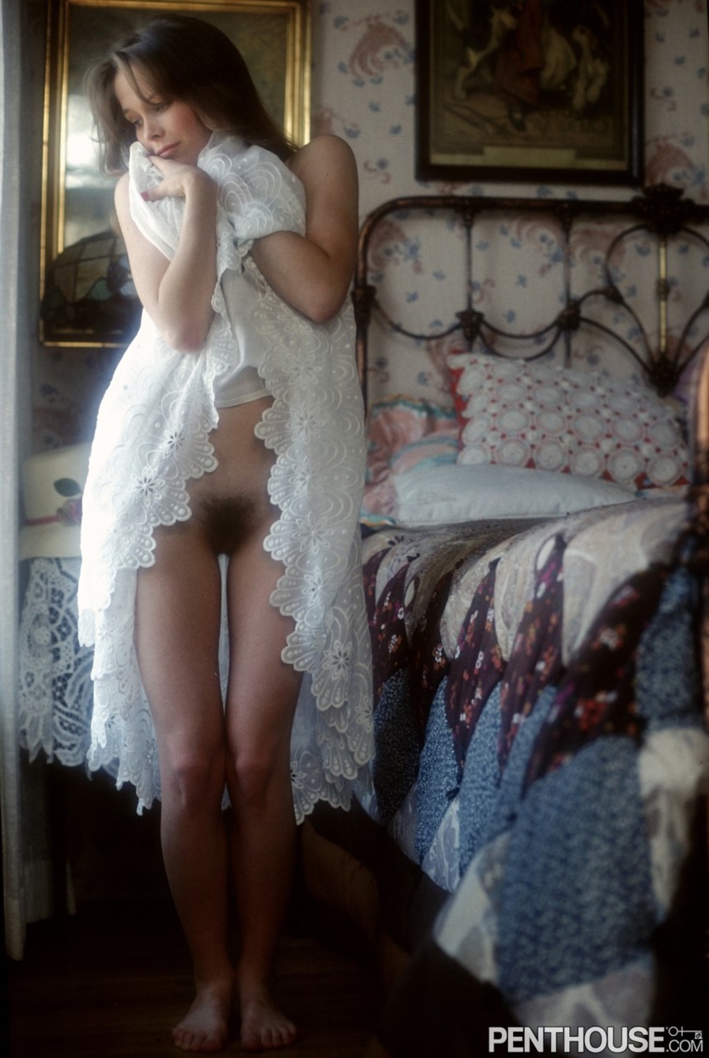 Vintage Hottie Betsy Harris Shows