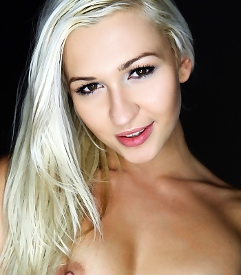 Platinum Blonde Newbie Tracy Lindsay